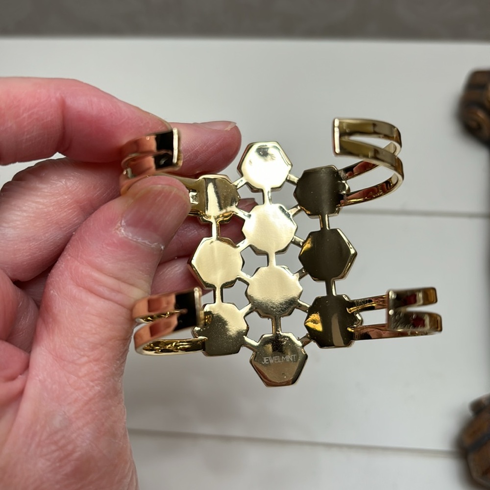 Jewelmint Embellished Cuff. - Picture 5 of 5